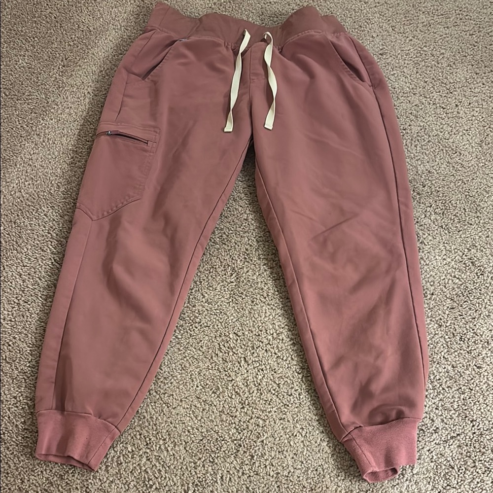 Figs Mauve Jogger Scrubs